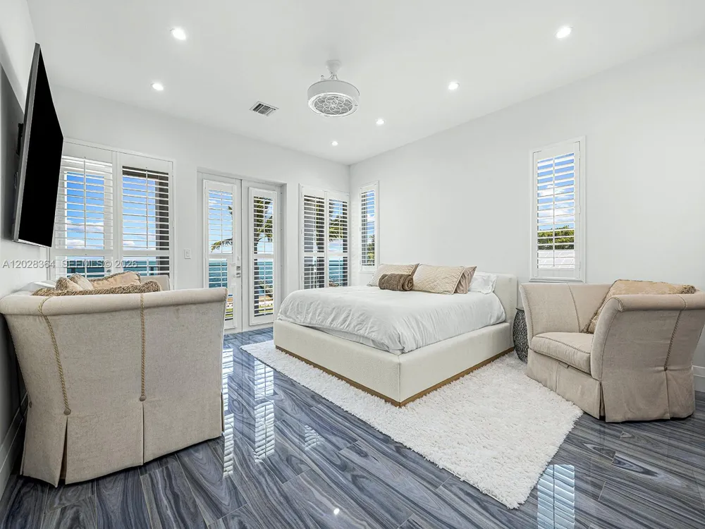 89401 Old Highway Plantation Key, FL 33070