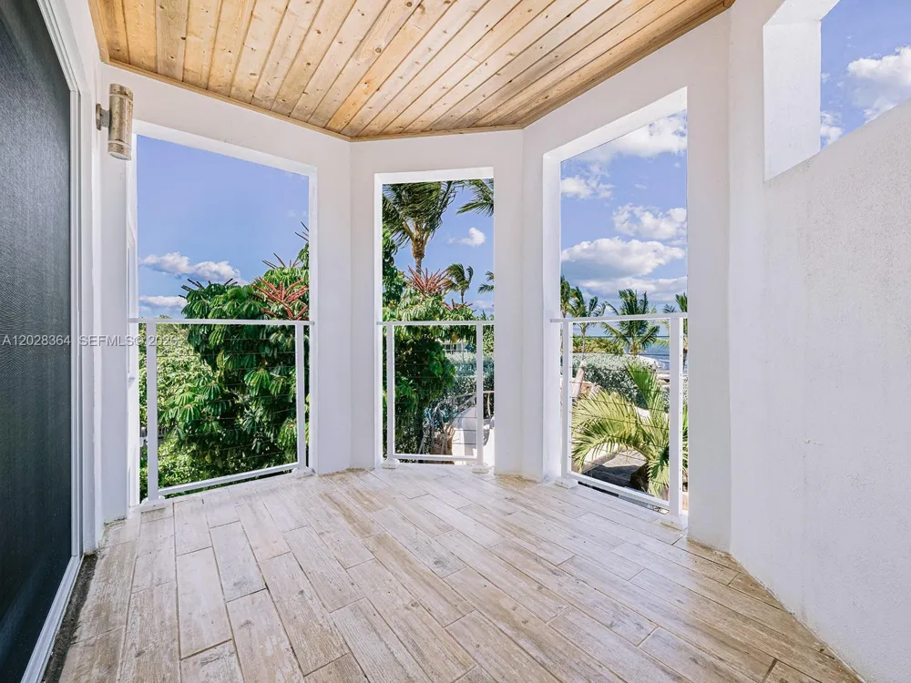 89401 Old Highway Plantation Key, FL 33070