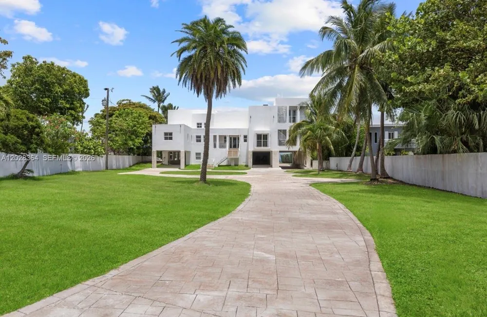 89401 Old Highway Plantation Key, FL 33070