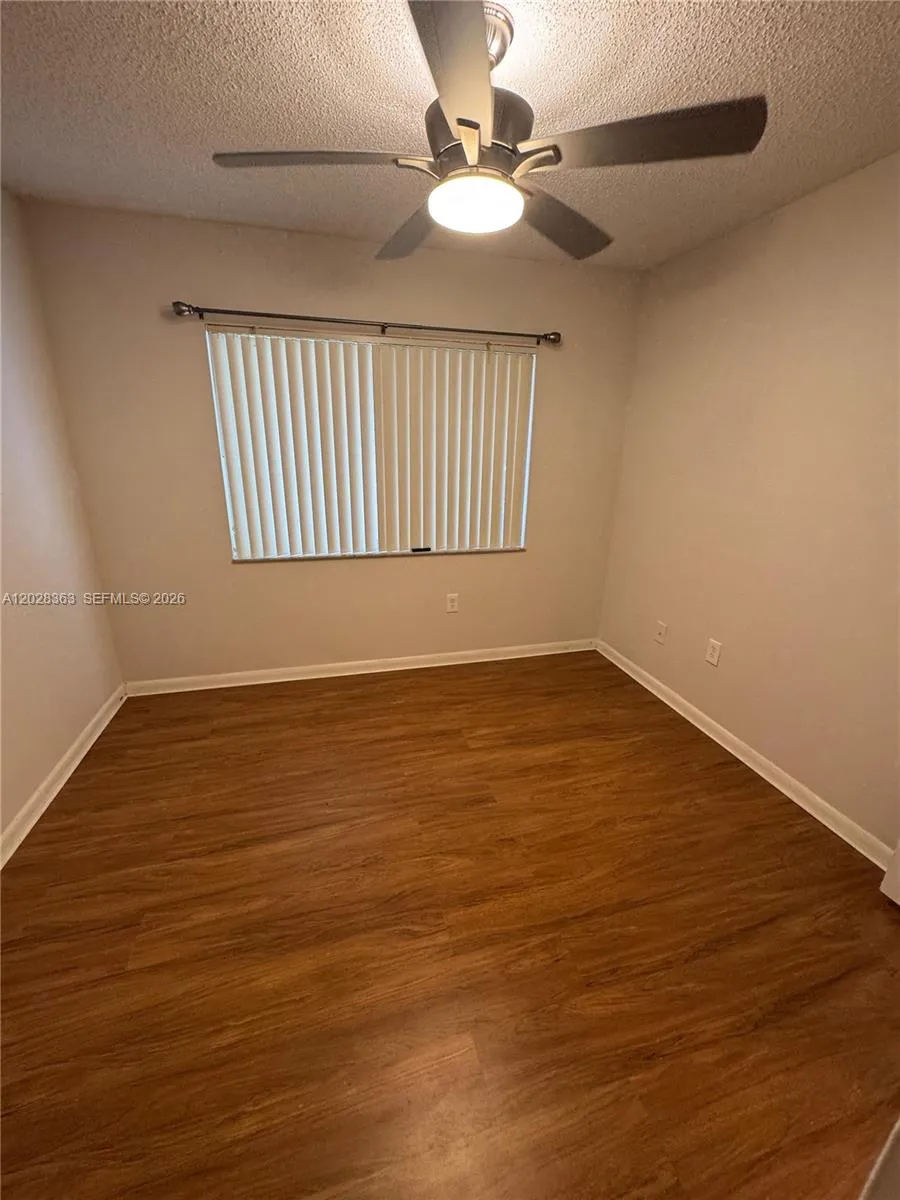 3263 NW 44th St #2 Oakland Park, FL 33309