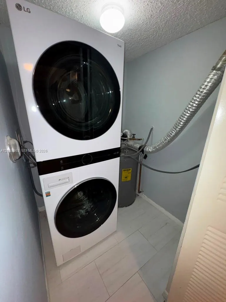 3263 NW 44th St #2 Oakland Park, FL 33309