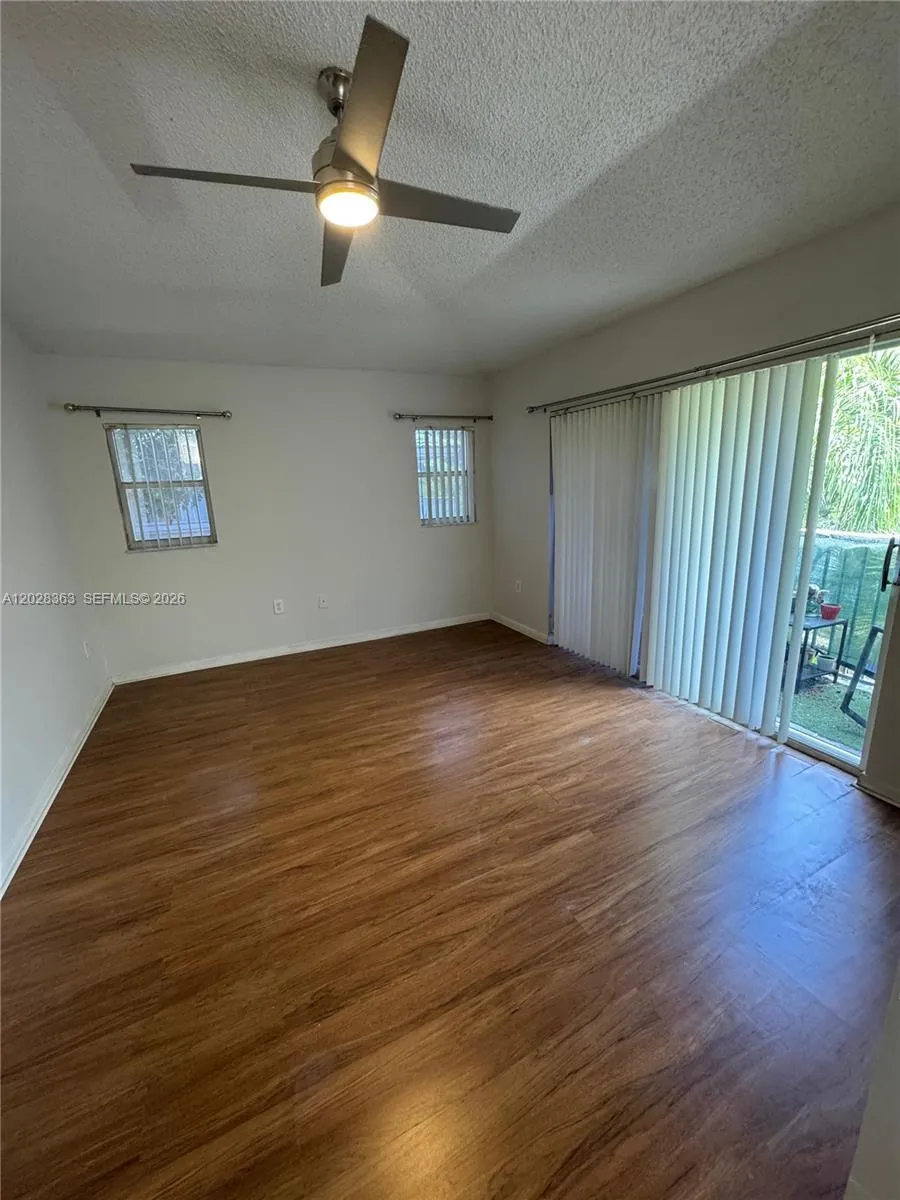 3263 NW 44th St #2 Oakland Park, FL 33309
