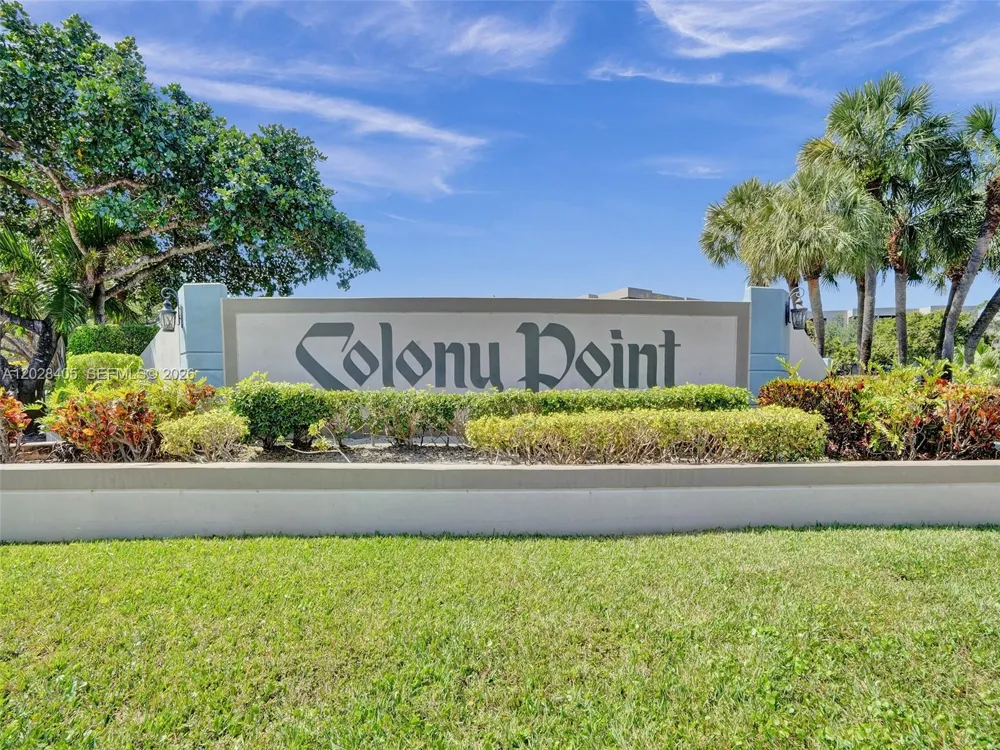 901 Colony Point Cir #501 Pembroke Pines, FL 33026