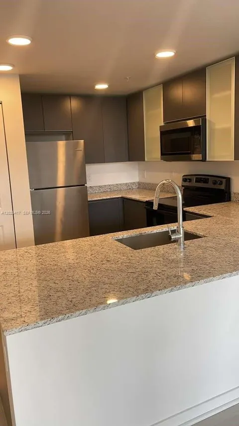 5587 MILLENIA PARK BLVD #519