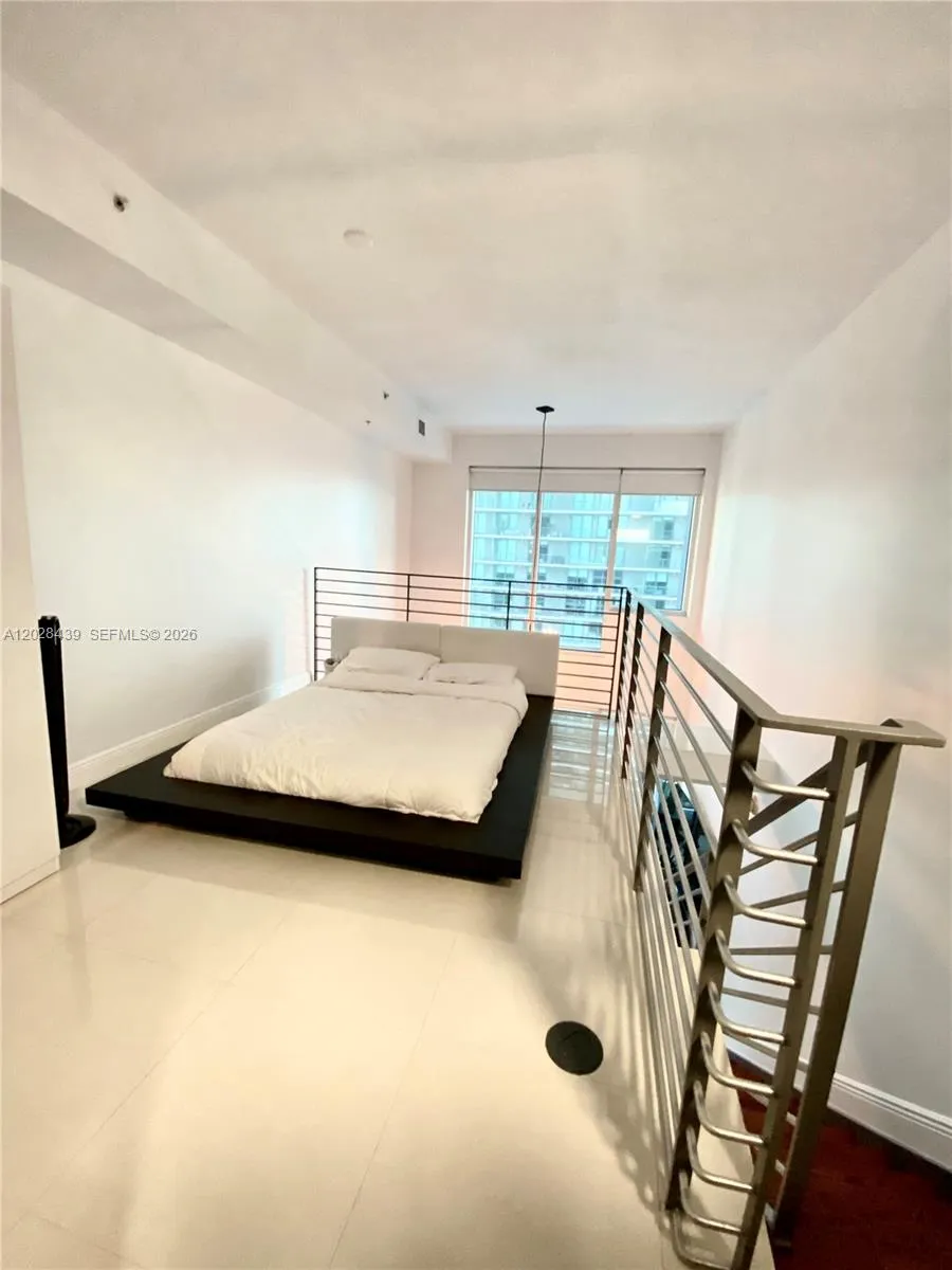 60 SW 13th St #2212 Miami, FL 33130