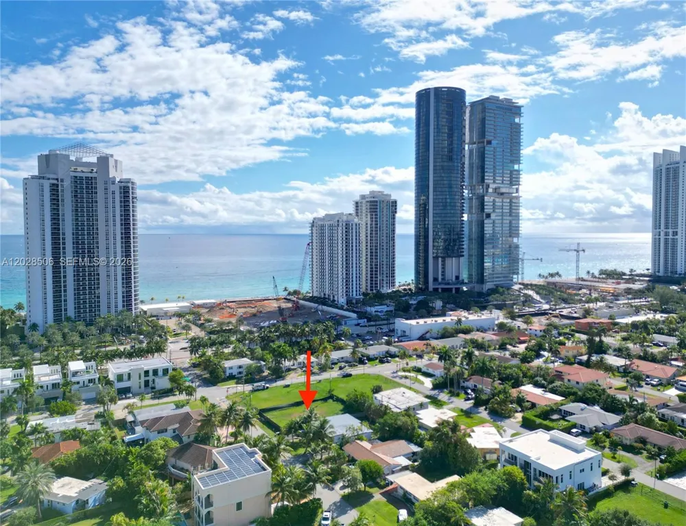 212 189th St Sunny Isles Beach, FL 33160