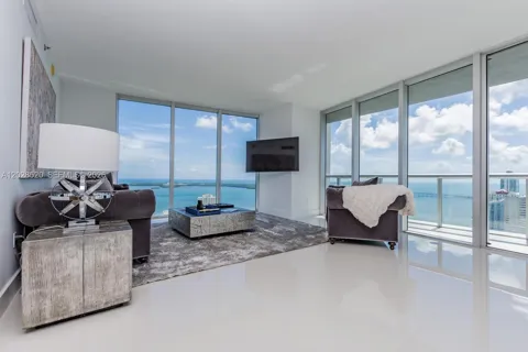 495 Brickell Ave #4901