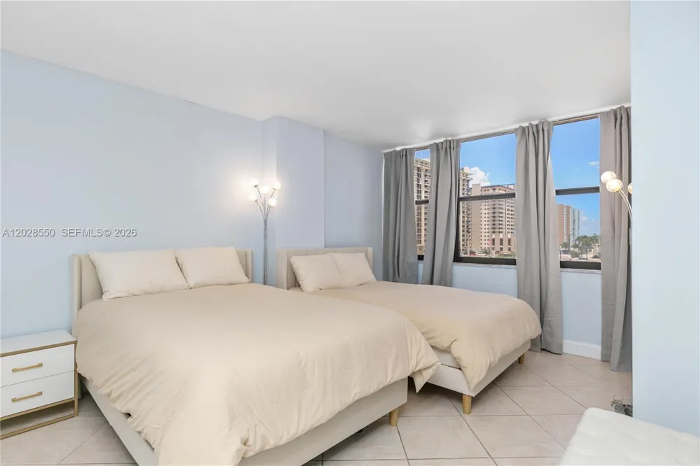 2401 S Ocean Dr #404 Hollywood, FL 33019