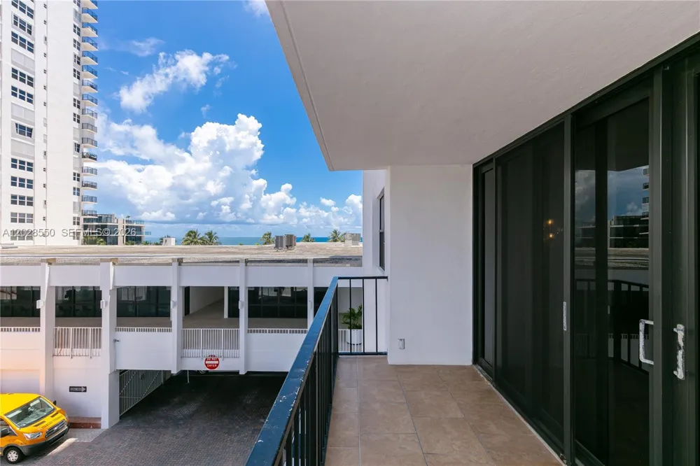 2401 S Ocean Dr #404 Hollywood, FL 33019