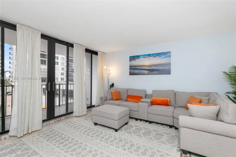 2401 S Ocean Dr #404 Hollywood, FL 33019