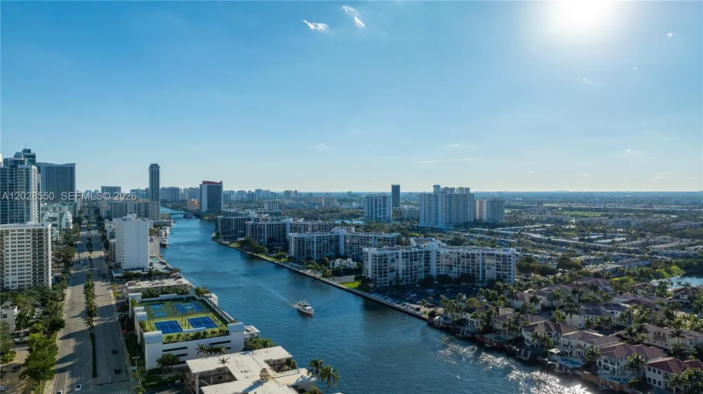 2401 S Ocean Dr #404 Hollywood, FL 33019