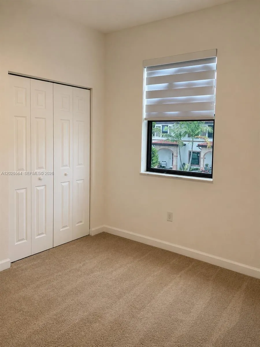 3368 W 105th Ter Hialeah, FL 33018