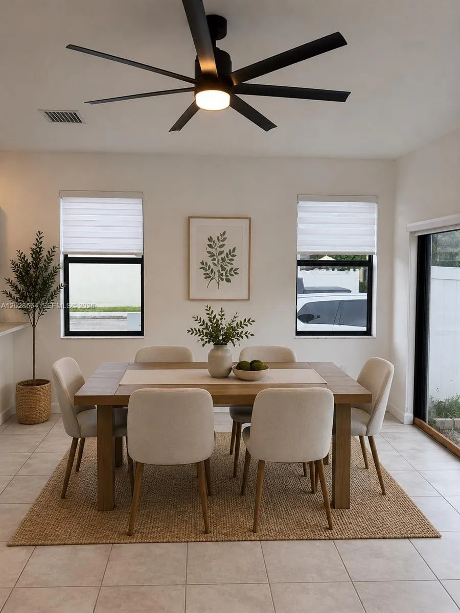 3368 W 105th Ter Hialeah, FL 33018
