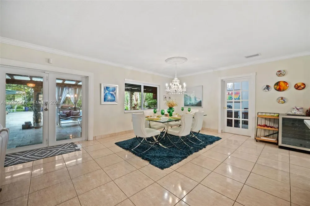 13700 Miami Ave Miami, FL 33168