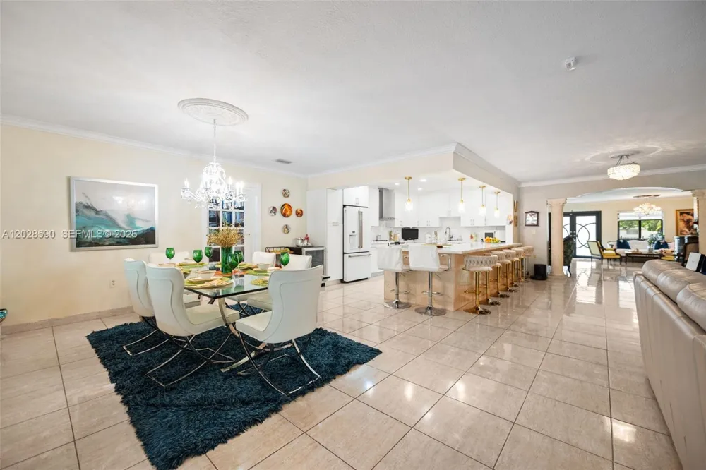 13700 Miami Ave Miami, FL 33168