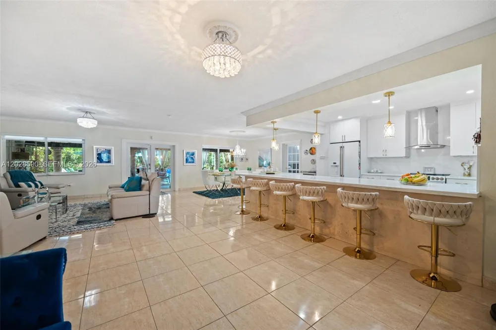 13700 Miami Ave Miami, FL 33168