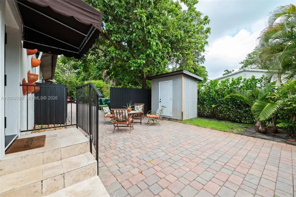 13700 Miami Ave Miami, FL 33168