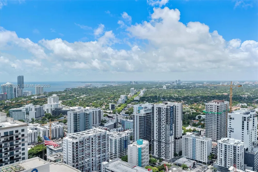 88 SW 7th St #4001 Miami, FL 33130