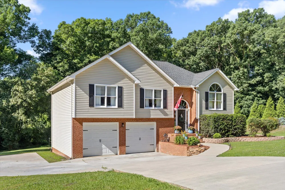 105 Creekside Drive Dalton, GA 30720