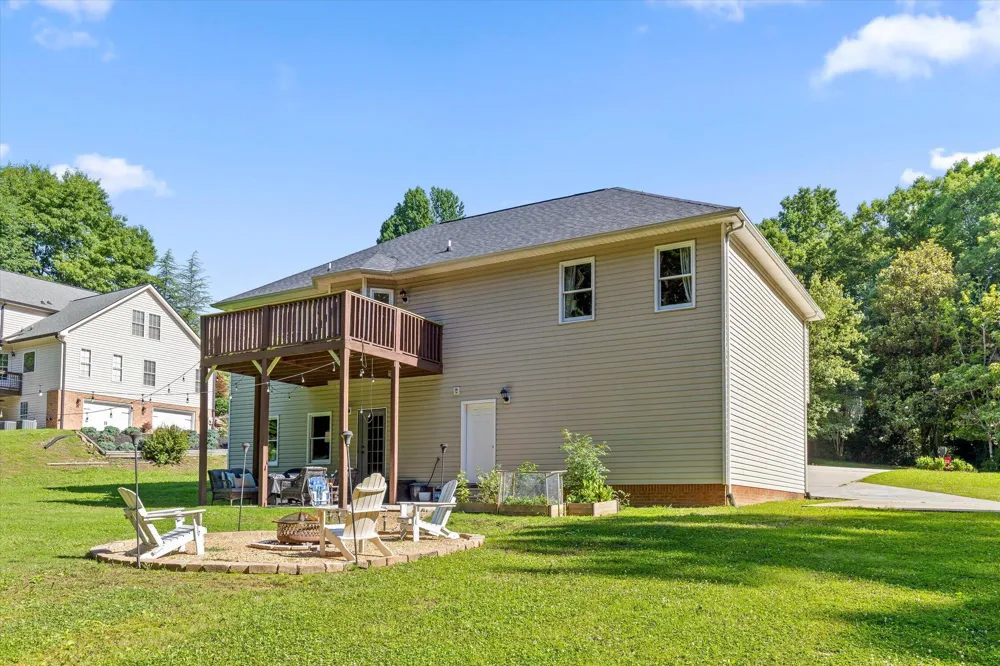 105 Creekside Drive Dalton, GA 30720