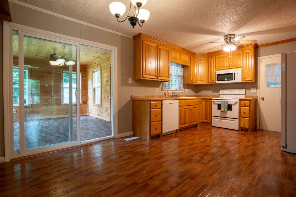 89 Pine Street Trenton, GA 30752