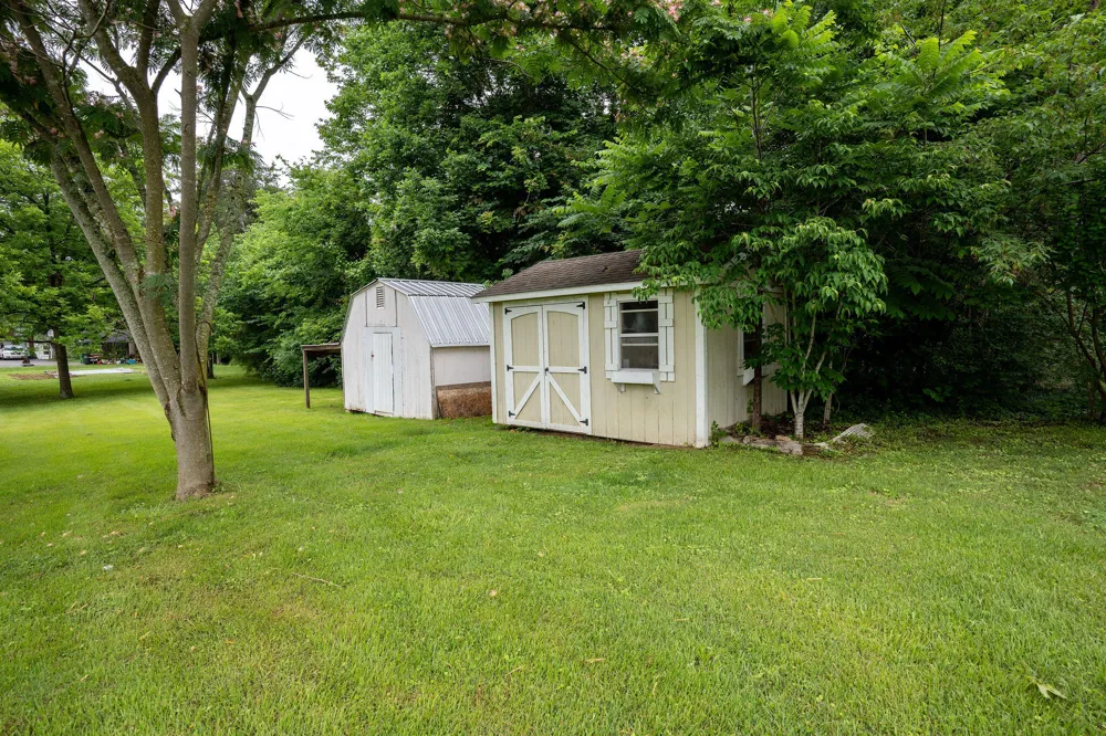 89 Pine Street Trenton, GA 30752
