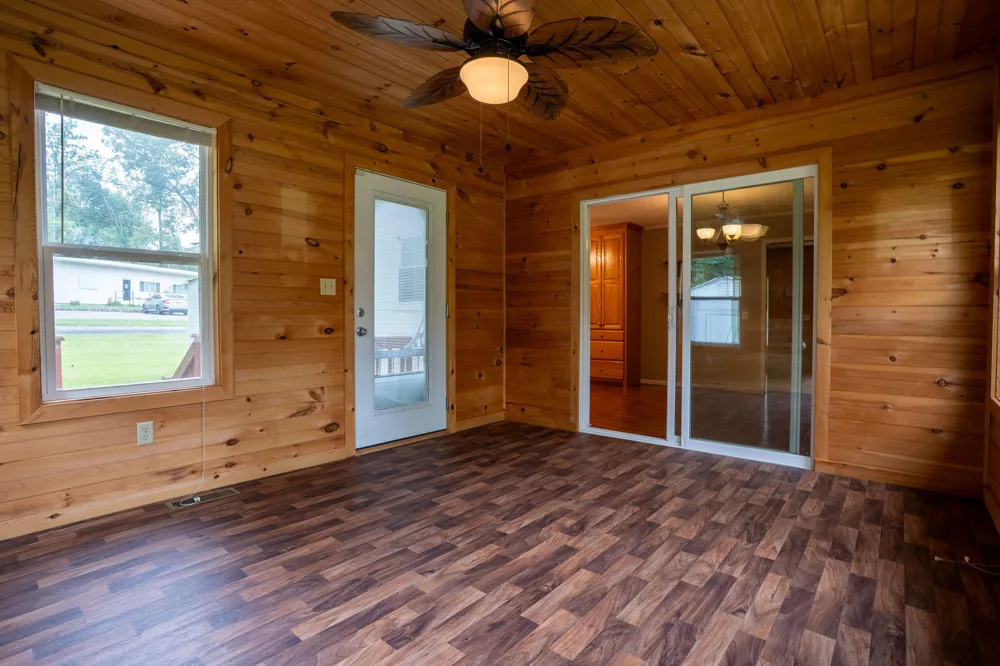 89 Pine Street Trenton, GA 30752