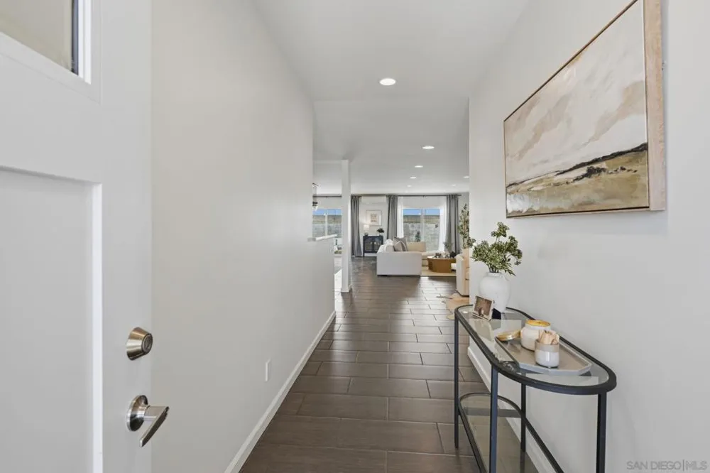 6463 Estrella Ave San Diego, CA 92120