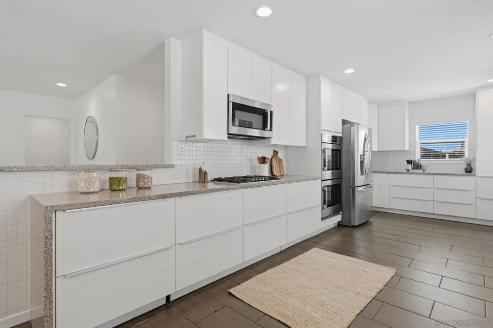 6463 Estrella Ave San Diego, CA 92120