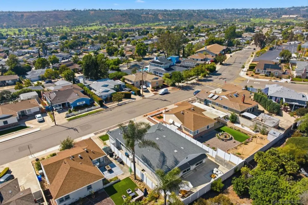 6463 Estrella Ave San Diego, CA 92120