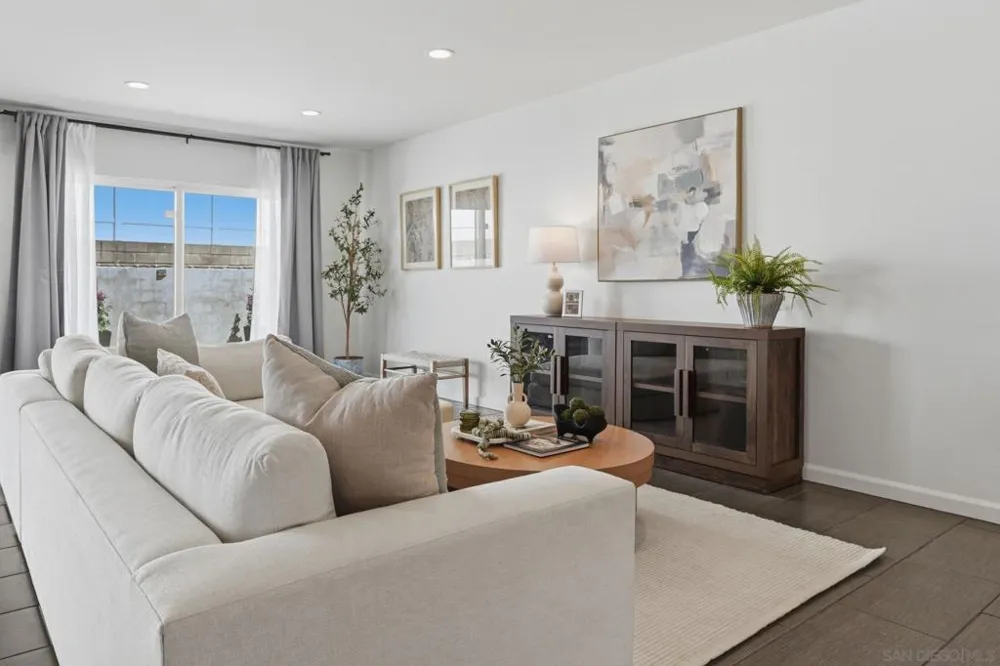 6463 Estrella Ave San Diego, CA 92120