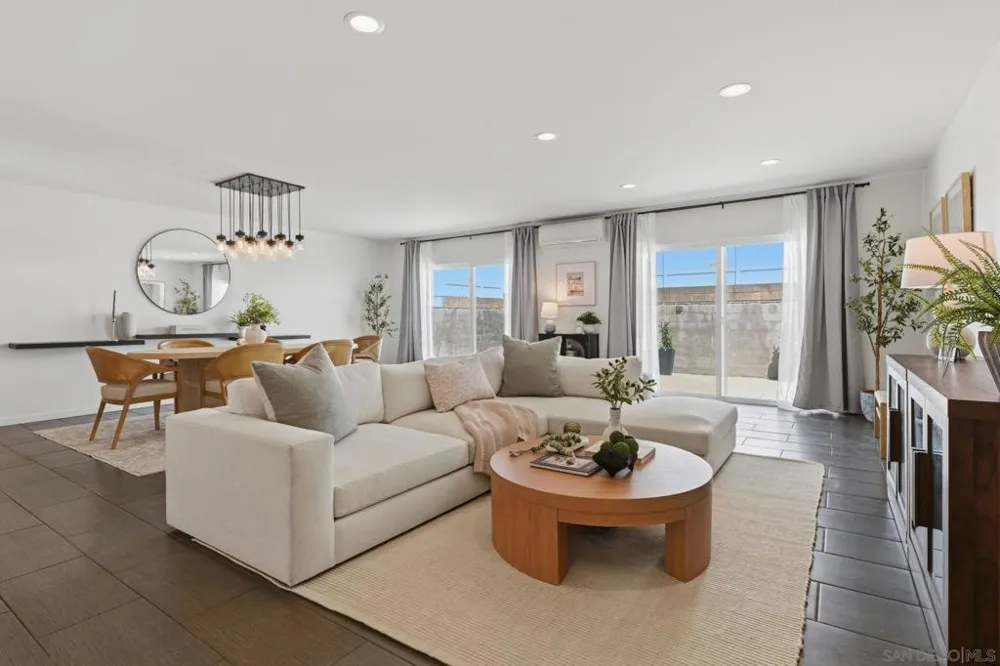 6463 Estrella Ave San Diego, CA 92120