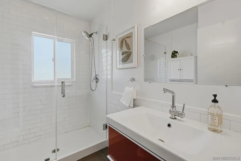 6463 Estrella Ave San Diego, CA 92120