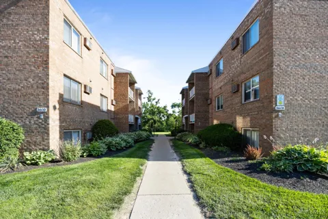3600 Westwood Northern Boulevard #77