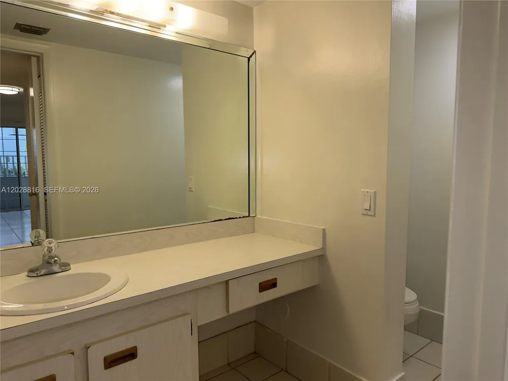 10441 Mahogany Key Cir #106 Miami, FL 33196