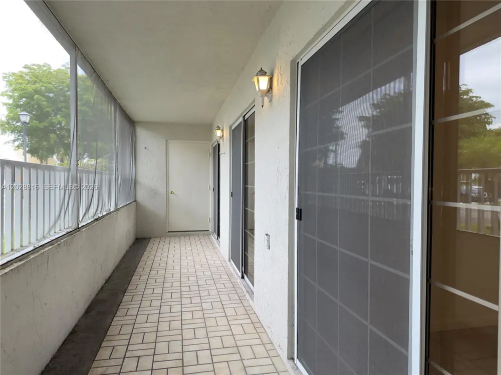 10441 Mahogany Key Cir #106 Miami, FL 33196