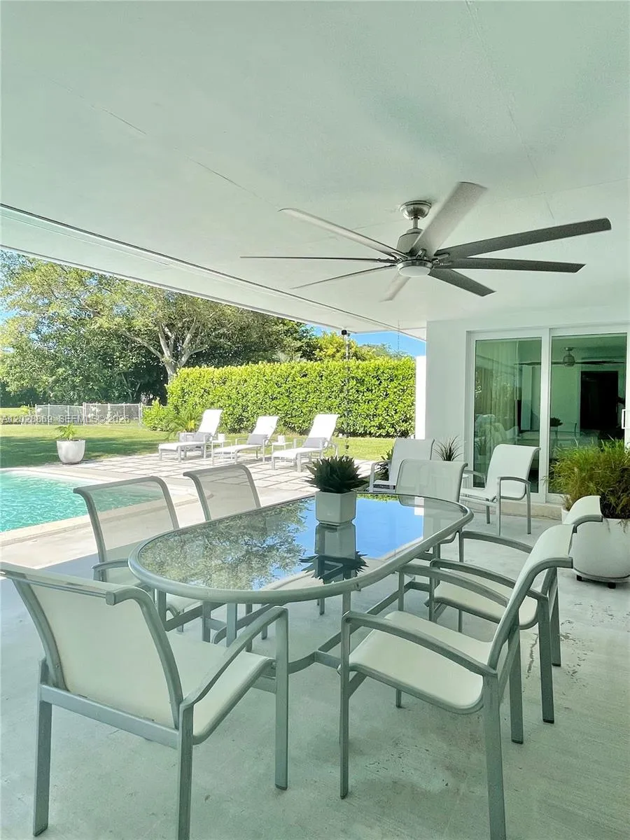 9121 SW 85th St Miami, FL 33173