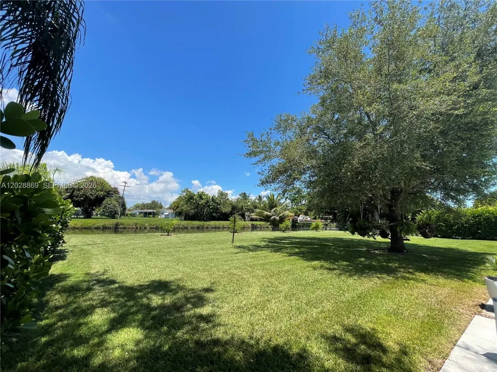 9121 SW 85th St Miami, FL 33173