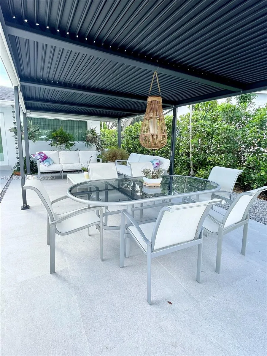 9121 SW 85th St Miami, FL 33173