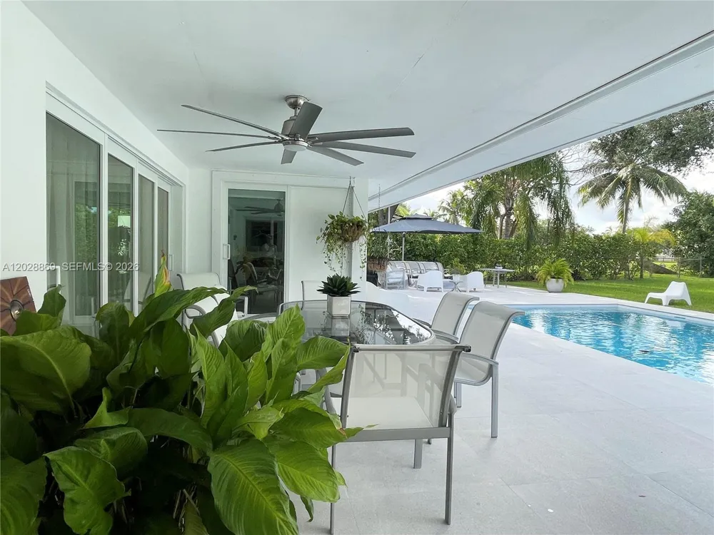 9121 SW 85th St Miami, FL 33173