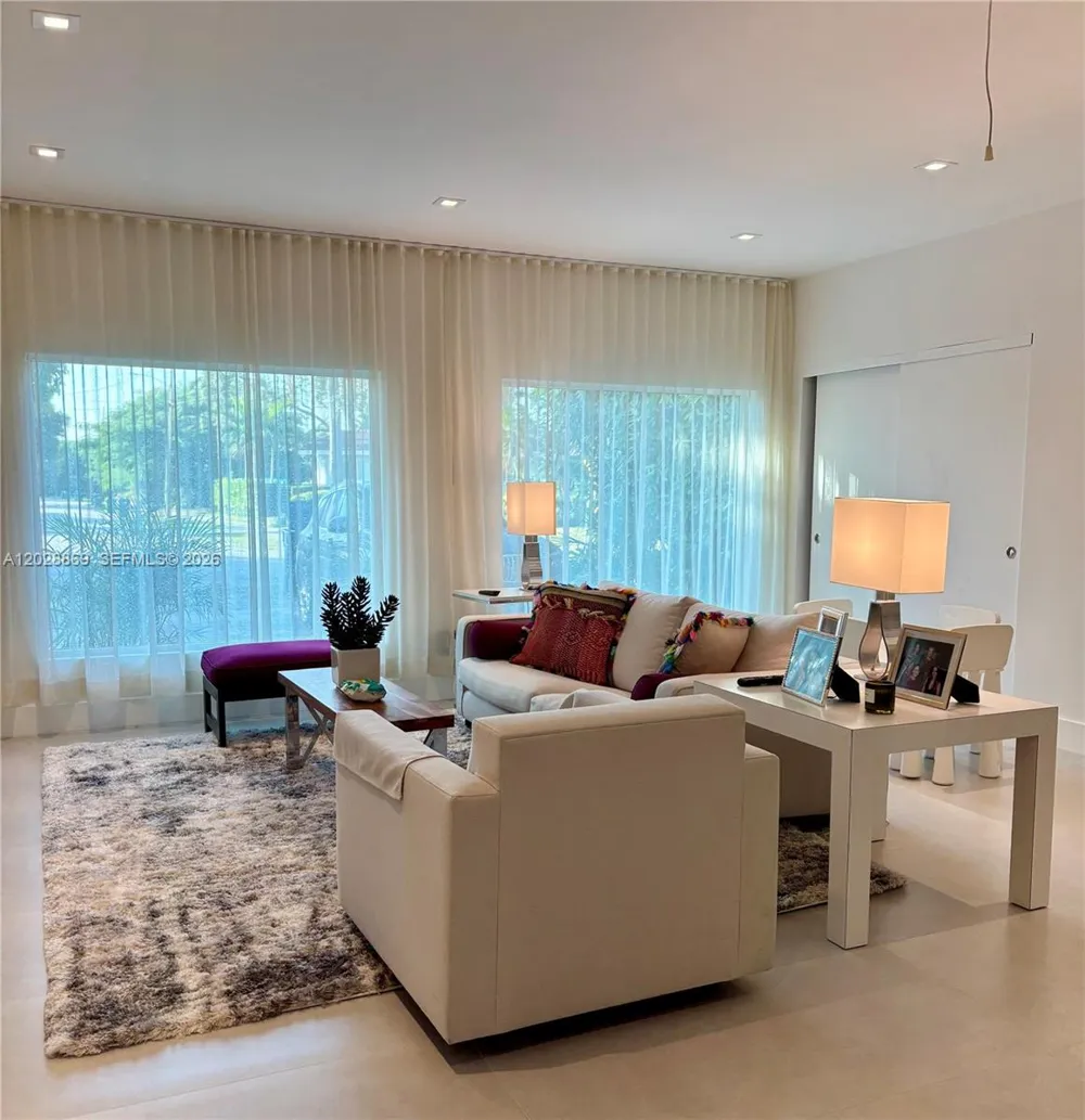 9121 SW 85th St Miami, FL 33173