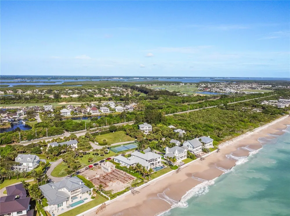 2335 Sanderling Ln Vero Beach, FL 32963