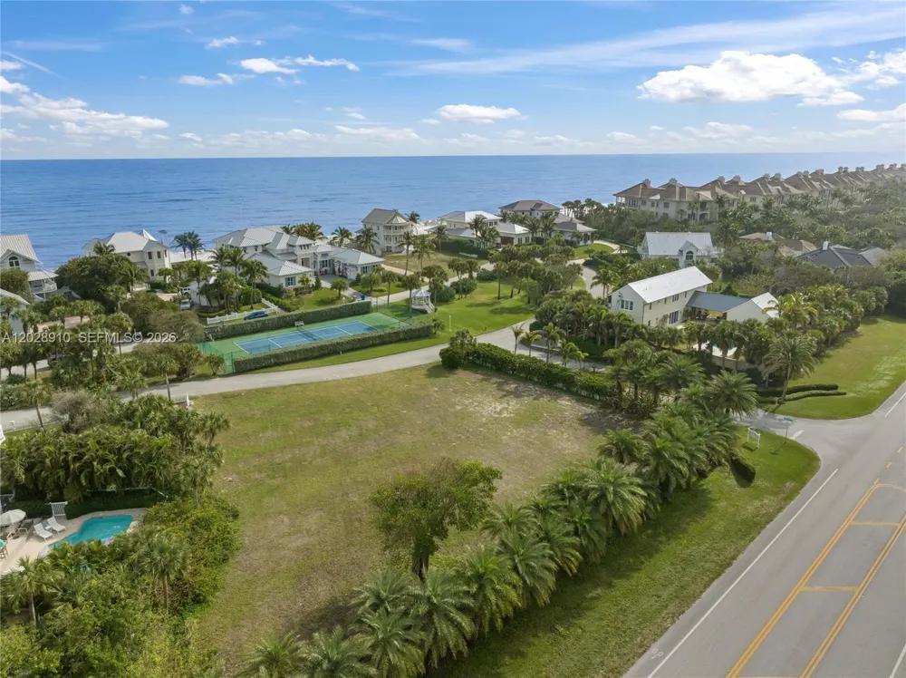 2335 Sanderling Ln Vero Beach, FL 32963
