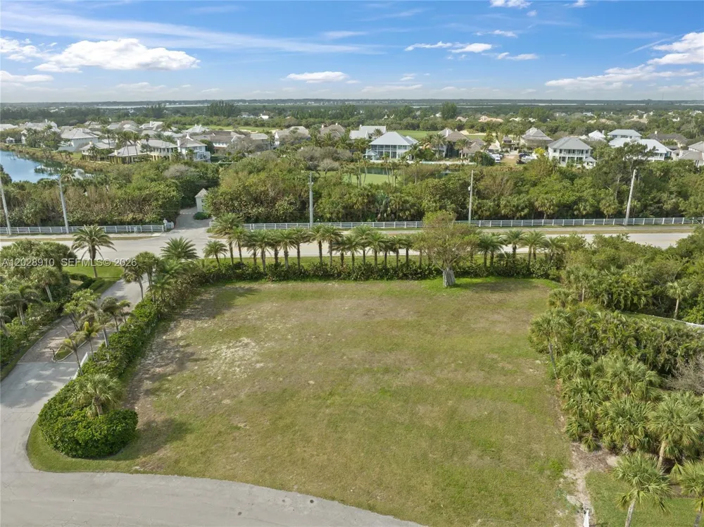 2335 Sanderling Ln Vero Beach, FL 32963
