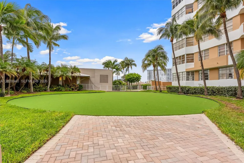 1965 S Ocean Dr #3L Hallandale Beach, FL 33009