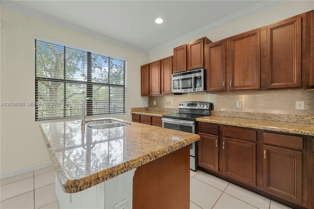 3345 NW 11th Ave Pompano Beach, FL 33064