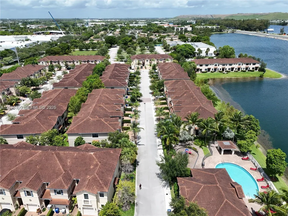 3345 NW 11th Ave Pompano Beach, FL 33064
