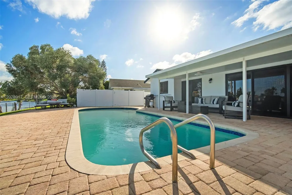 1310 SW 26th Ave Deerfield Beach, FL 33442