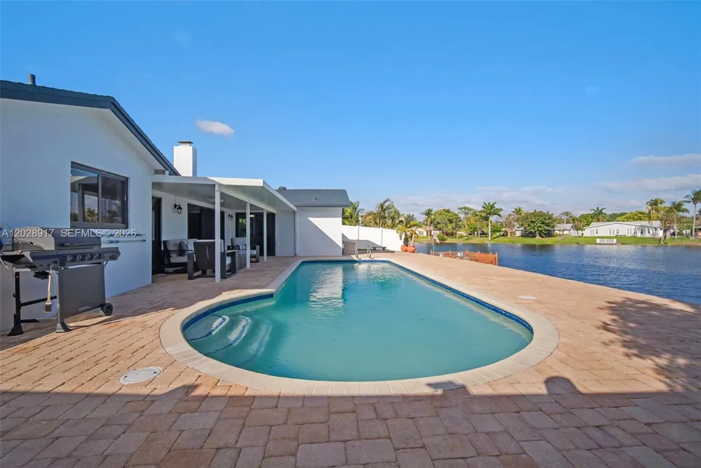 1310 SW 26th Ave Deerfield Beach, FL 33442