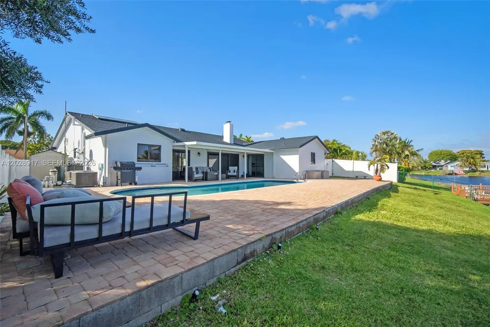 1310 SW 26th Ave Deerfield Beach, FL 33442